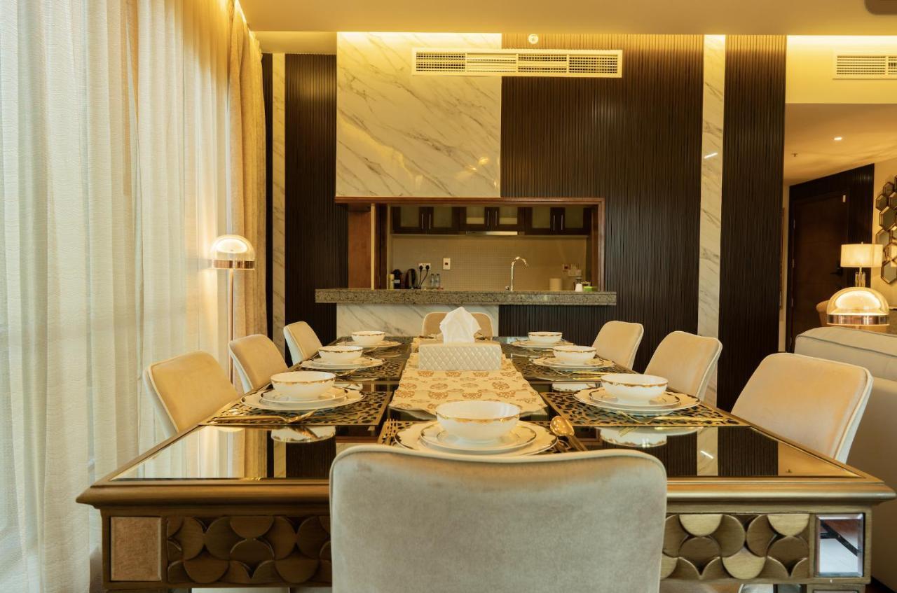 Luxury 3 Bedroom - Direct View To Burj Khalifa Dubai Exterior photo